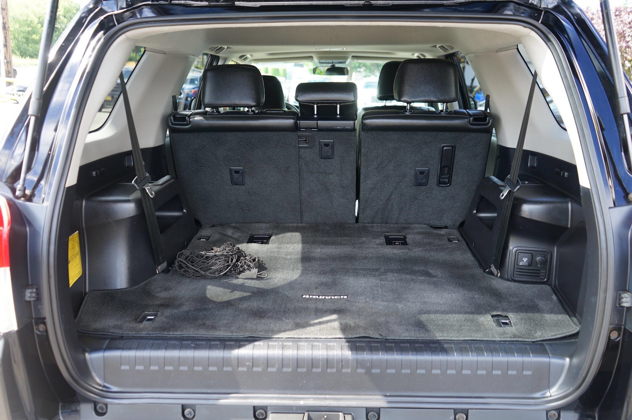 Used 2012 Toyota 4Runner SR5 w/ Convenience Pkg AWD/4WD image 8