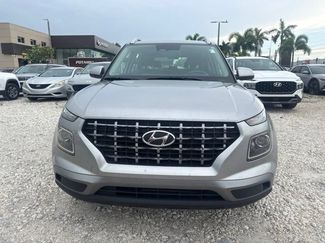 Used 2023 Hyundai Venue SEL w/ Cargo Package FWD video 2