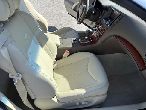 Used 2009 INFINITI G37 Sport w/ Premium Pkg image 29