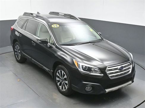 Used 2016 Subaru Outback 3.6R Limited image 44