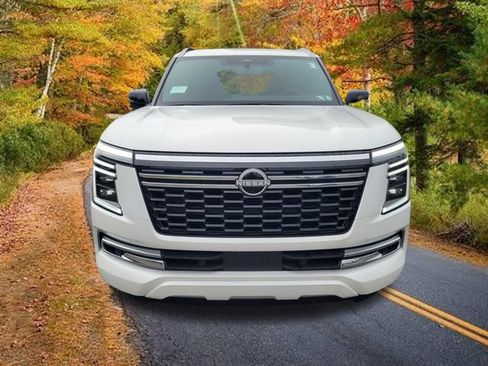 New 2026 Nissan Armada SL w/ Captain's Chari Seat Package AWD/4WD image 9