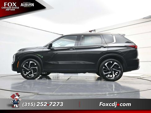 Used 2023 Mitsubishi Outlander SEL 40th Anniversary AWD/4WD image 22
