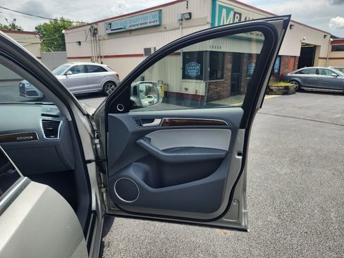 Used 2017 Audi Q5 3.0T Premium Plus w/ Technology Package image 31