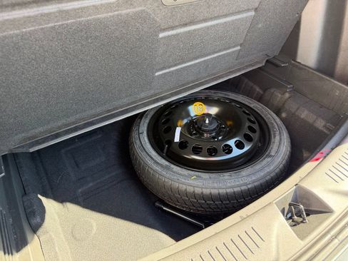 Certified 2023 Buick Encore GX Select w/ Sport Touring Package FWD image 10