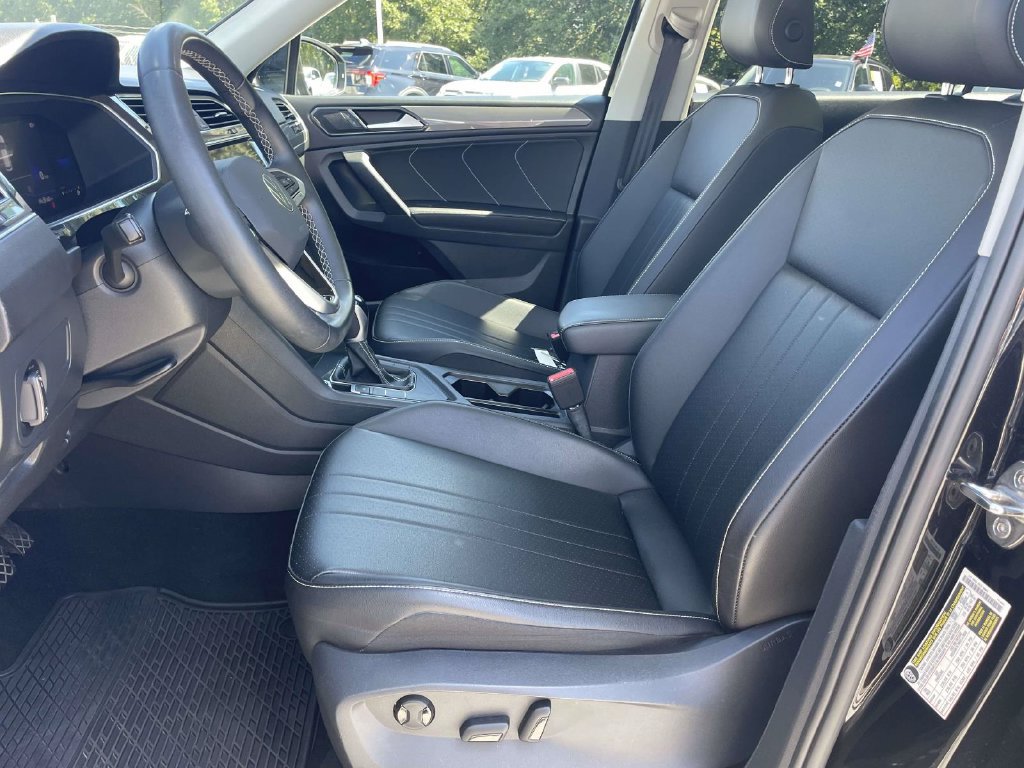 Certified 2022 Volkswagen Tiguan SE FWD image 15
