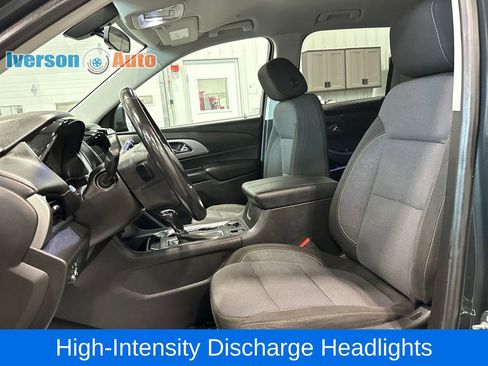 Used 2018 Chevrolet Traverse LT w/ LPO, Floor Liner Package AWD/4WD image 17