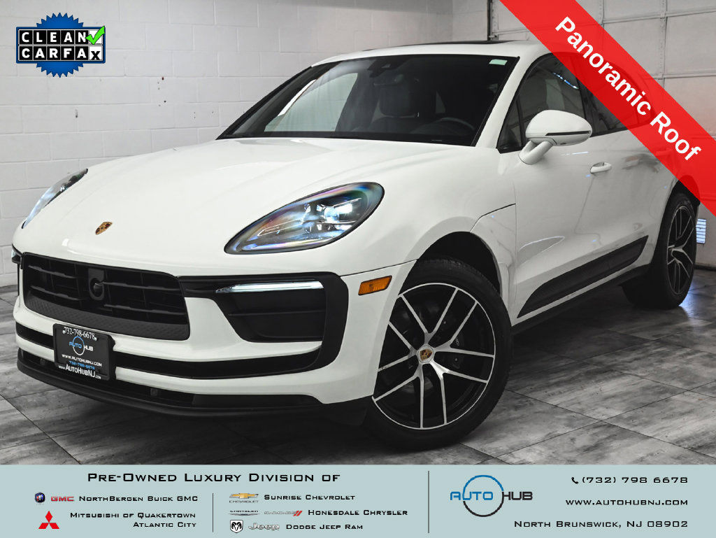Used 2023 Porsche Macan AWD/4WD image 1