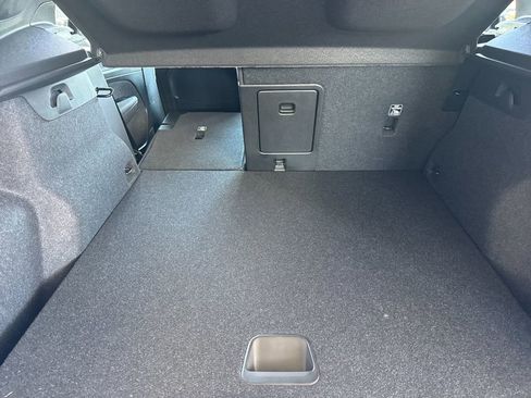 New 2026 Volvo XC40 B5 Core image 14