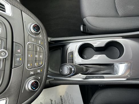 Used 2020 Chevrolet Malibu LT w/ Fleet LT Safety Plus Package image 31