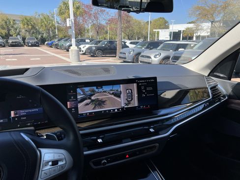 Certified 2024 BMW X7 xDrive40i w/ Premium Package image 30