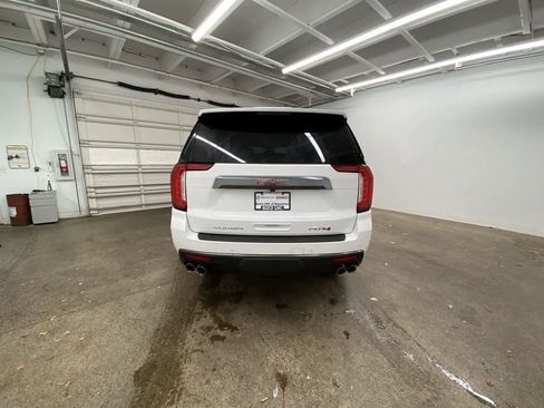 Used 2022 GMC Yukon AT4 image 5