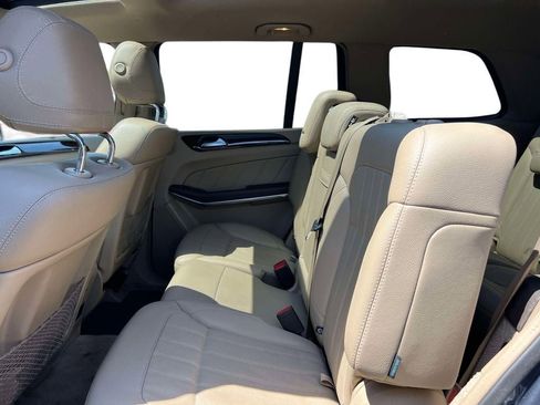 Used 2013 Mercedes-Benz GL 450 4MATIC image 21