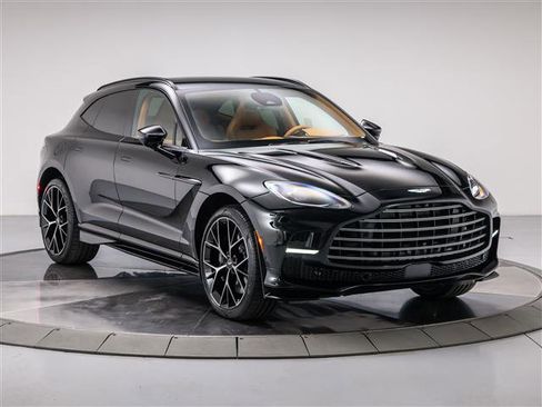 New 2026 Aston Martin DBX 707 image 1