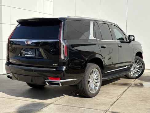 Used 2022 Cadillac Escalade Premium Luxury image 7