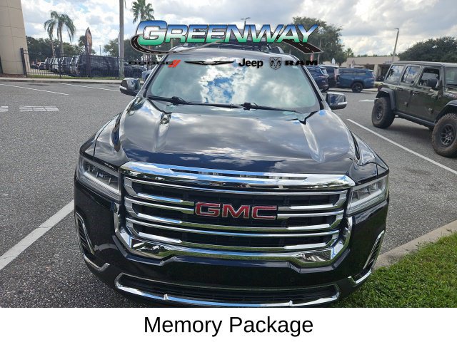 Used 2023 GMC Acadia SLT w/ Preferred Package FWD image 4