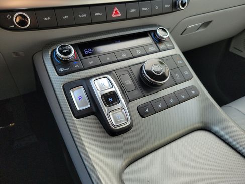 Used 2024 Hyundai Palisade SEL w/ Premium Package FWD image 25