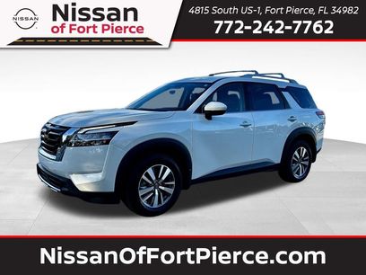 Used 2024 Nissan Pathfinder SL
