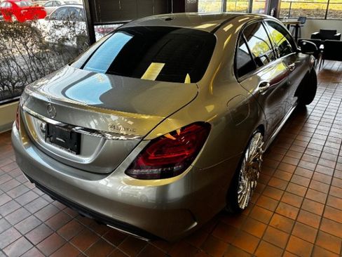 Used 2019 Mercedes-Benz C 300 4MATIC Sedan image 10