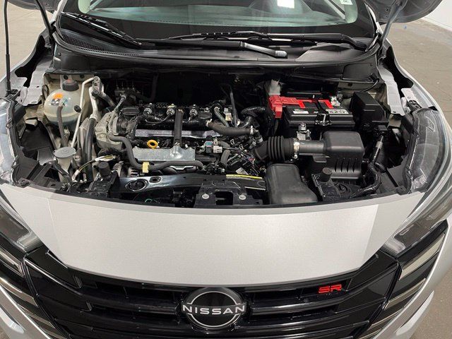 Used 2024 Nissan Versa SR FWD image 9