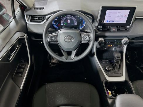 Certified 2025 Toyota RAV4 XLE image 20
