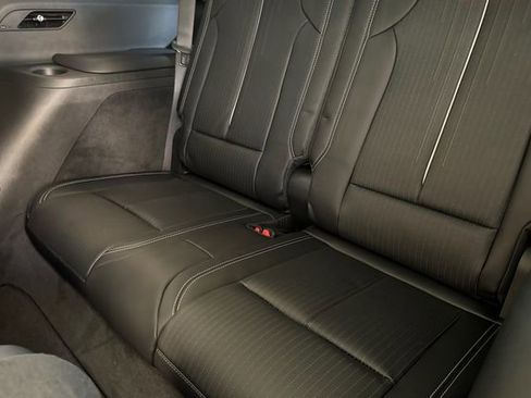 New 2026 Cadillac Vistiq Sport w/ LPO, Floor Liner Package image 15