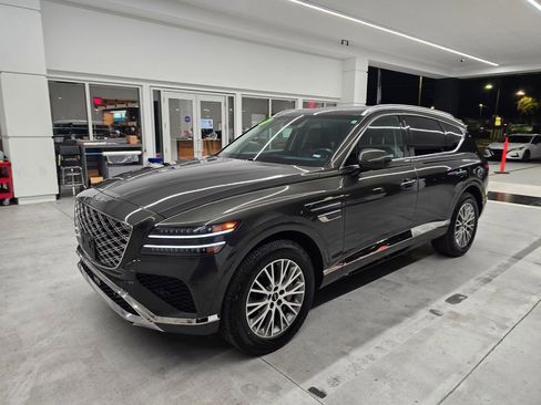Used 2025 Genesis GV80 2.5T Standard AWD/4WD image 2