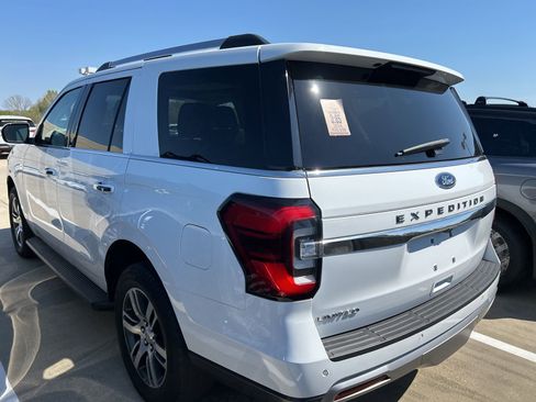 Used 2024 Ford Expedition Limited image 35