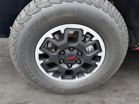 New 2026 Toyota Tacoma TRD Off-Road AWD/4WD image 9