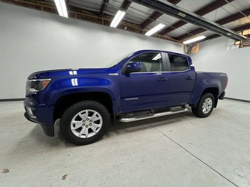 Used 2017 Chevrolet Colorado LT w/ LT Convenience Package image 5