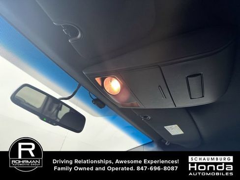 Used 2015 Dodge Grand Caravan SE FWD image 11