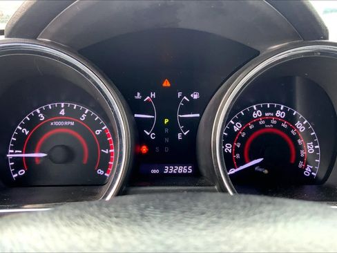 Used 2013 Toyota Highlander Plus FWD image 24