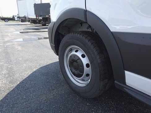 New 2025 Ford Transit 250 Low Roof image 23