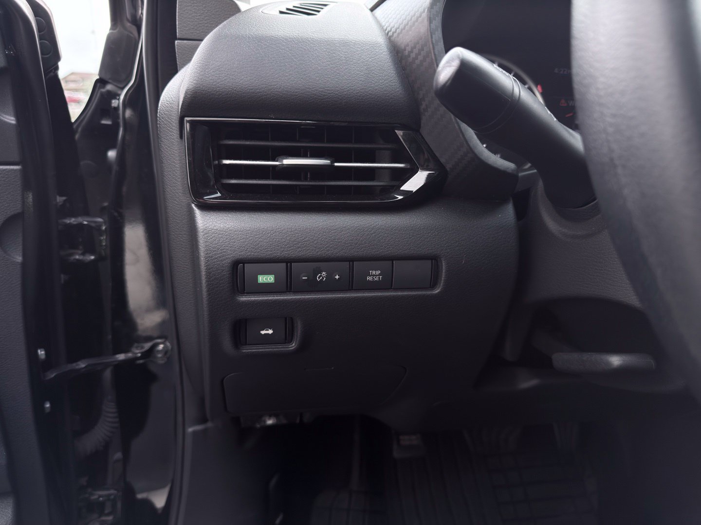 Used 2020 Nissan Sentra S FWD image 17