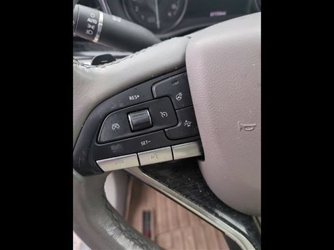 Used 2022 Cadillac XT6 Premium Luxury w/ Technology Package AWD/4WD image 31