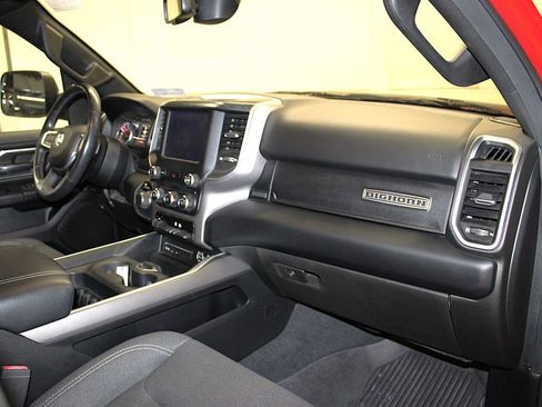 Used 2019 RAM 1500 Big Horn image 29