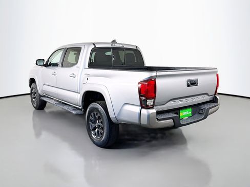 Used 2020 Toyota Tacoma SR5 w/ SR5 Appearance Package (SM) RWD image 7