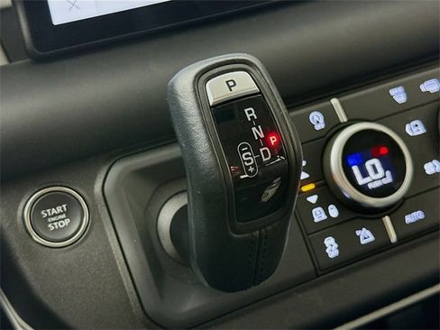 Certified 2023 Land Rover Defender 110 SE image 19