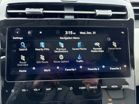 Certified 2023 Hyundai Tucson Limited w/ Cargo Package image 19