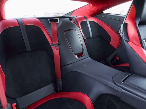 Used 2024 Aston Martin DB12 Coupe image 35