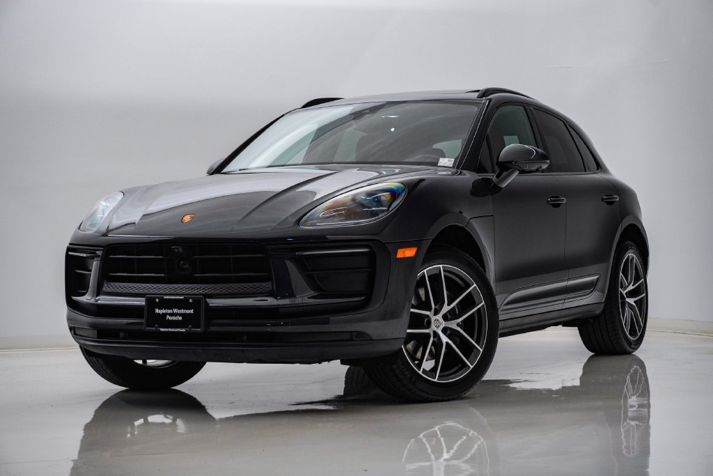 Certified 2026 Porsche Macan AWD/4WD image 1