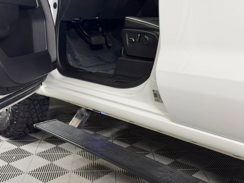 Used 2024 GMC Sierra 1500 AT4X image 33