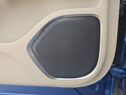 Used 2020 Lincoln Nautilus Reserve w/ Equipment Group 201A image 26