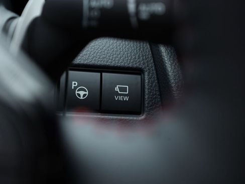 New 2026 Toyota Prius Plug-In Hybrid FWD image 19