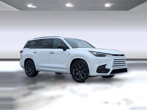 New 2026 Lexus TX 500h AWD image 6