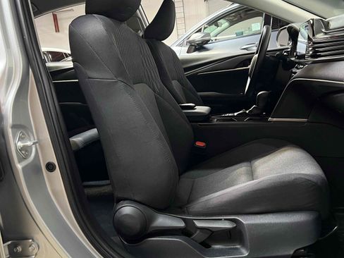 Used 2025 Toyota Camry LE w/ Convenience Package FWD image 29