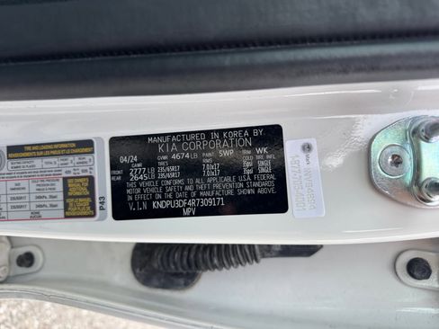 Used 2024 Kia Sportage LX image 21