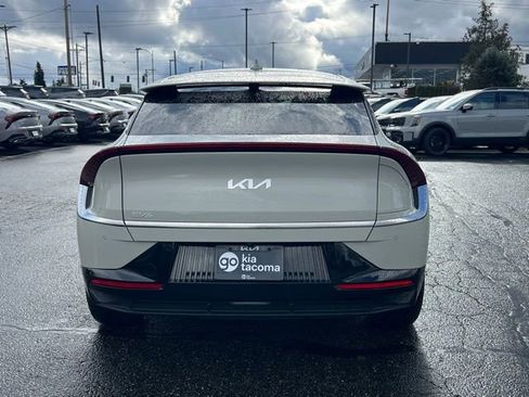 Certified 2024 Kia EV6 Wind image 10