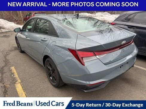 Used 2023 Hyundai Elantra SEL image 4