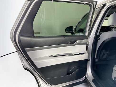 Used 2024 Hyundai Palisade SEL w/ Premium Package image 28