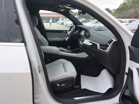 Used 2023 BMW X5 xDrive40i w/ Premium Package image 19